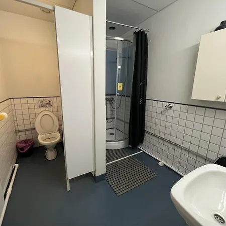 Office House Services 655 Albergue *
